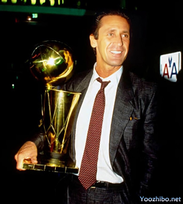帕特-莱利：1989-90赛季的NBA最佳教练与<a href=/lanqiubofang/lakers/ target=_blank class=infotextkey>湖人</a>王朝的缔造者
