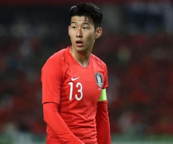 <a href=/qiuxing/zuqiubofang/133.html target=_blank class=infotextkey>孙兴慜</a>是韩国队的队长也是亚洲一哥